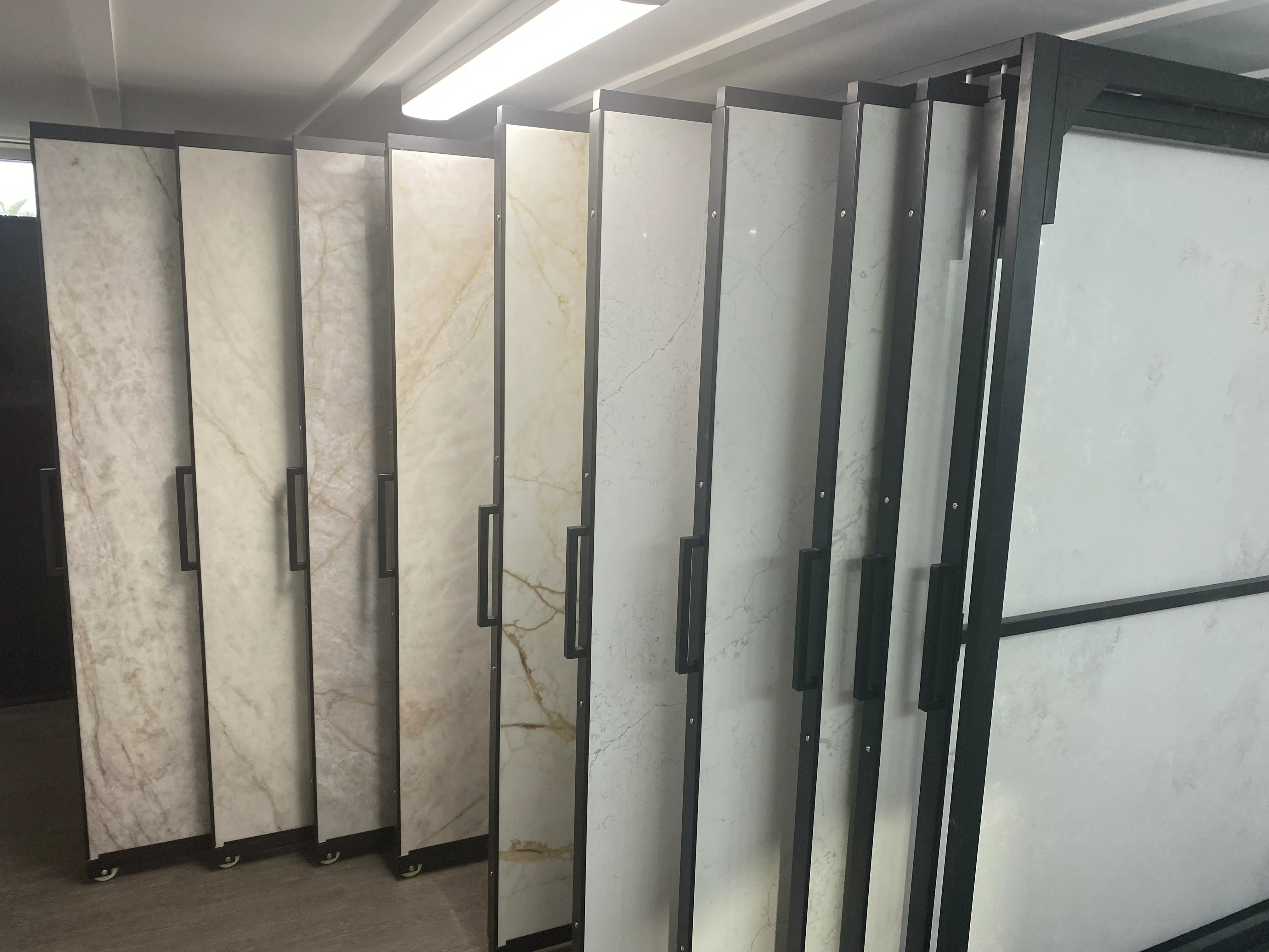Banks Benchtops — Arundel