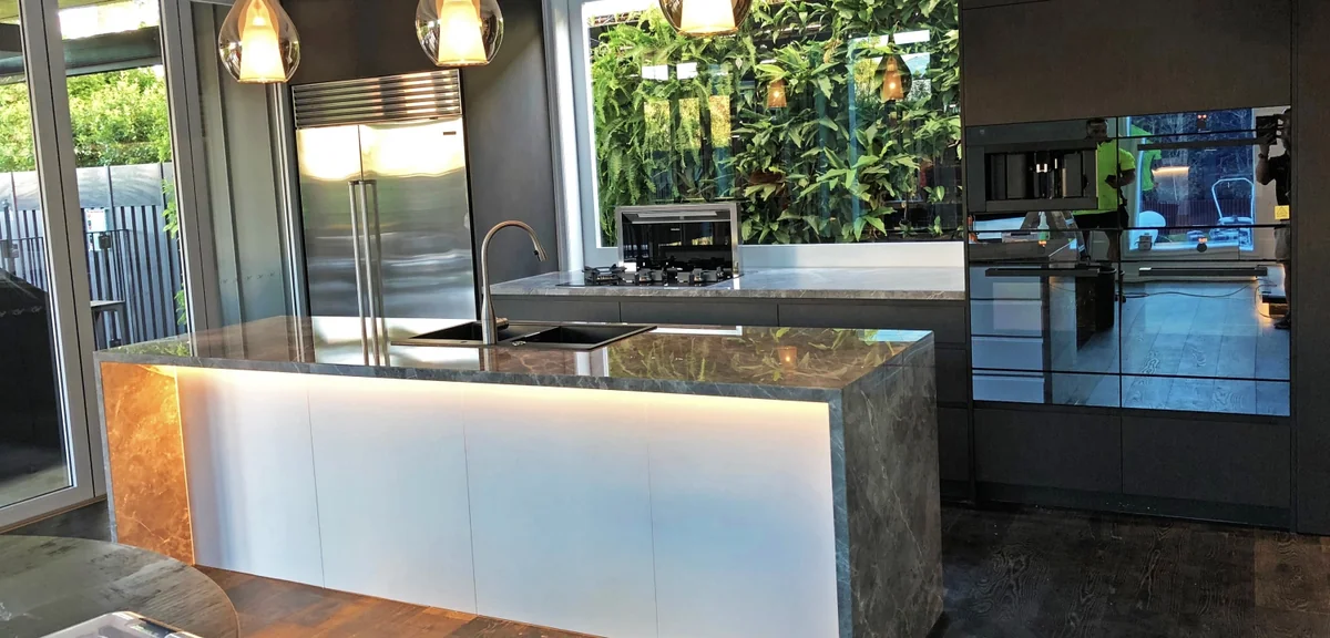 OJ Kitchens & Cabinets